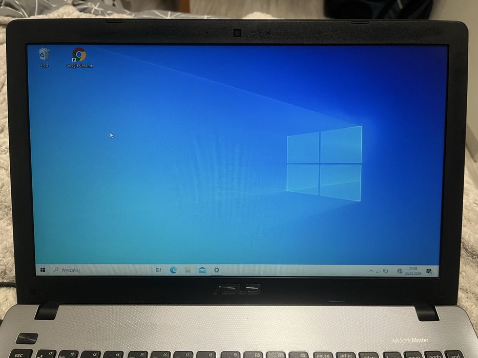 Laptop ASUS X550C – Intel Core i3, 4 GB RAM