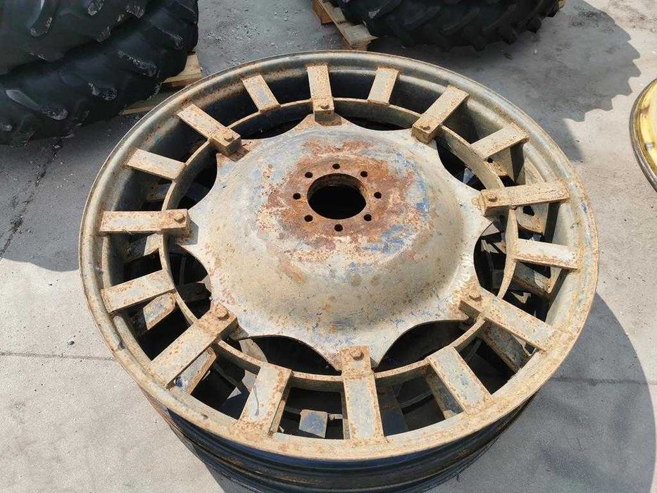 2 Felgi 8" R48 , wąskie koła uprawowe