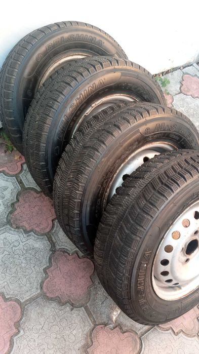 колеса на зимовій резині ланос