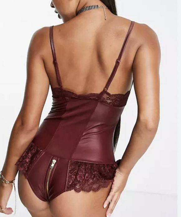 Сексуальний боді Ann Summers, ХЛ
Боді Ann Summers Tasha зі штучної шк