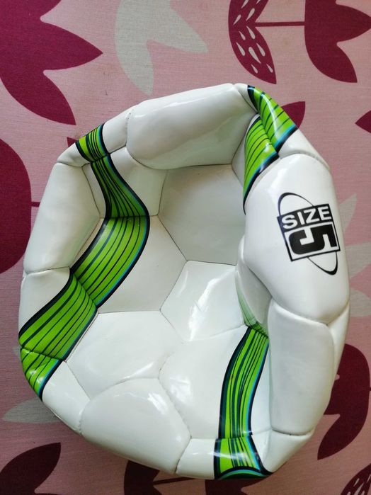 Piłka nożna Size 5 Soft Touch - stan nowy