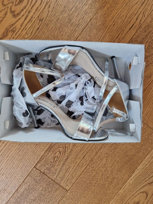 Buty na szpilce srebrne rozm 36