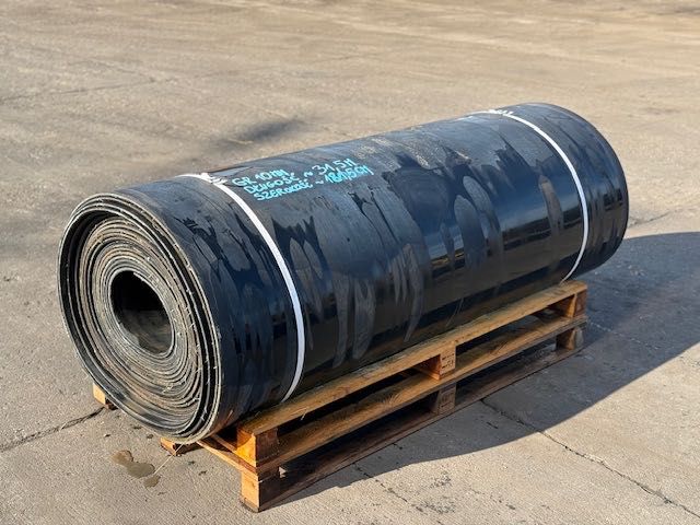Taśma 1800 700kg 31,5m długości DO kosza rebaka kruszarki przesiewacza