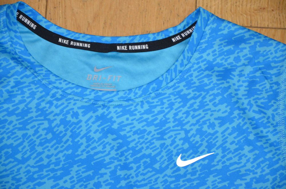 bluzka nike running  r. M niebieska top