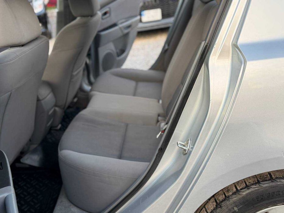 Mazda 3 автомат газ/бенз