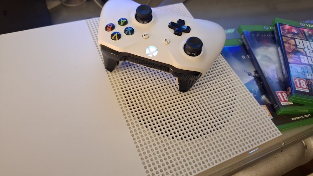 Xbox One Model S 500Gb