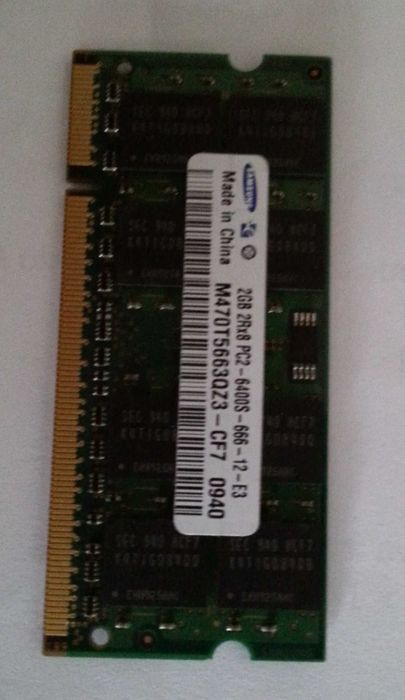 Używana, stan idealny- 2gb - ddr2. Polecam- kość ram.