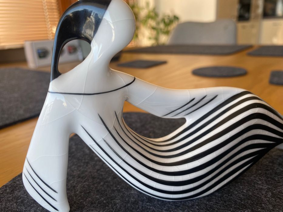 Ćmielów figurka Relax i mahoniowa szkatułka