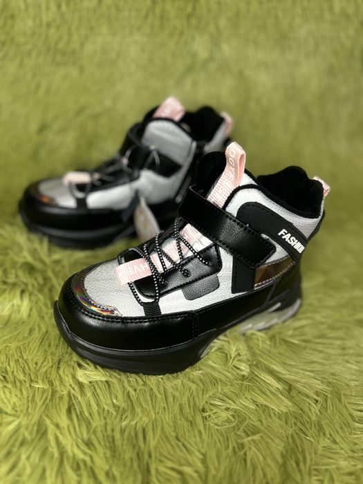 Демісезоні дитячі черевики Tom.m 28,29,30,31 кросівки чоботи мешти