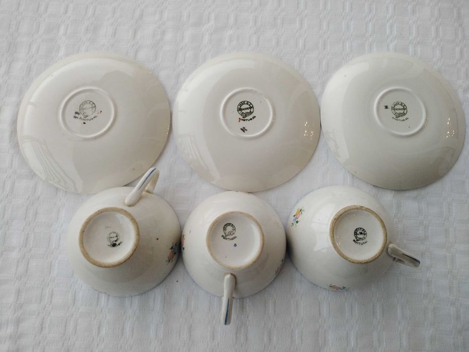 Chávenas de Chá com Pires Sacavém