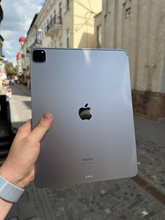 Apple iPad Pro 12,9" 6th М2 256gb Space Gray Wi-Fi в ідеальному стані