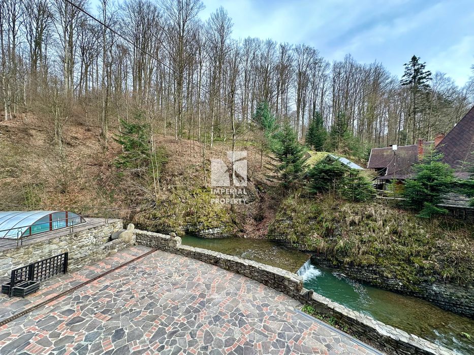 Продається неповторний готель, на березі річки! Лумшори! Закарпаття