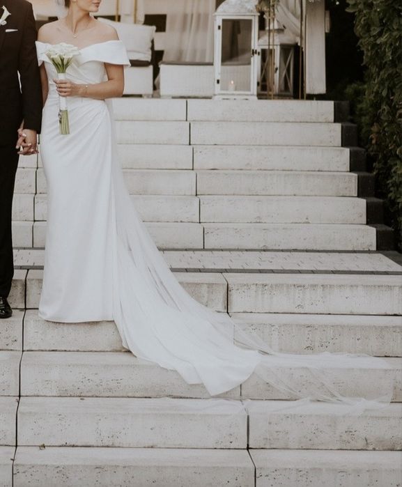 Elegancka, gladka suknia ślubna Avenue22 stan idealny