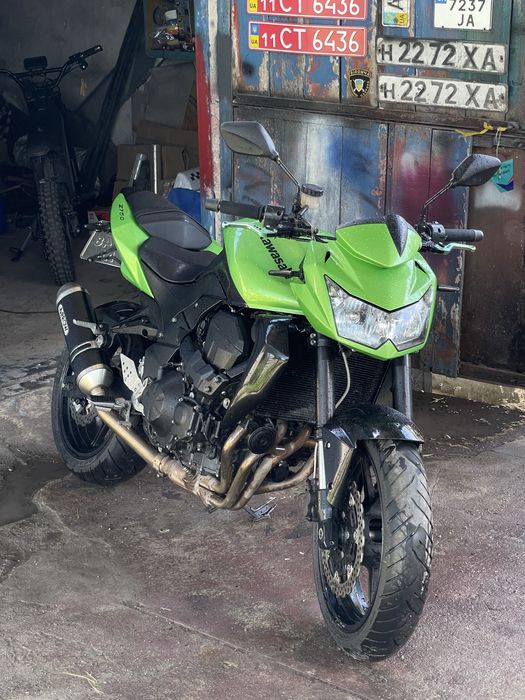 Kawasaki Z750 2012 год, отличное состояние, Arrow, чип