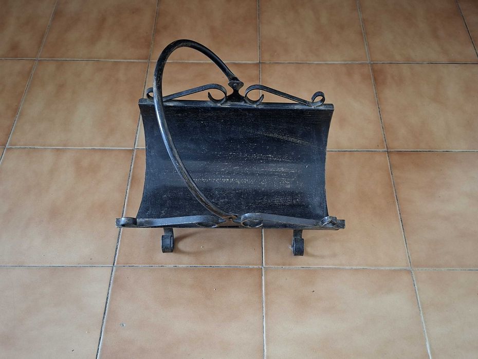 Cesto de metal para lenha, vintage, como novo