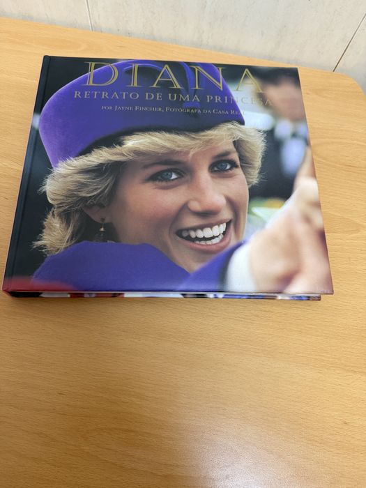 Livro Princesa Diana Coleção