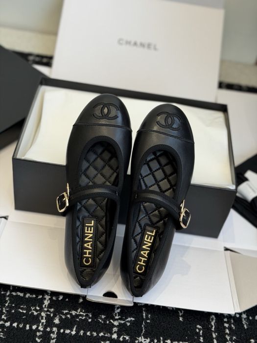 Балетки туфлі шкіряні чорні брендові Chanel