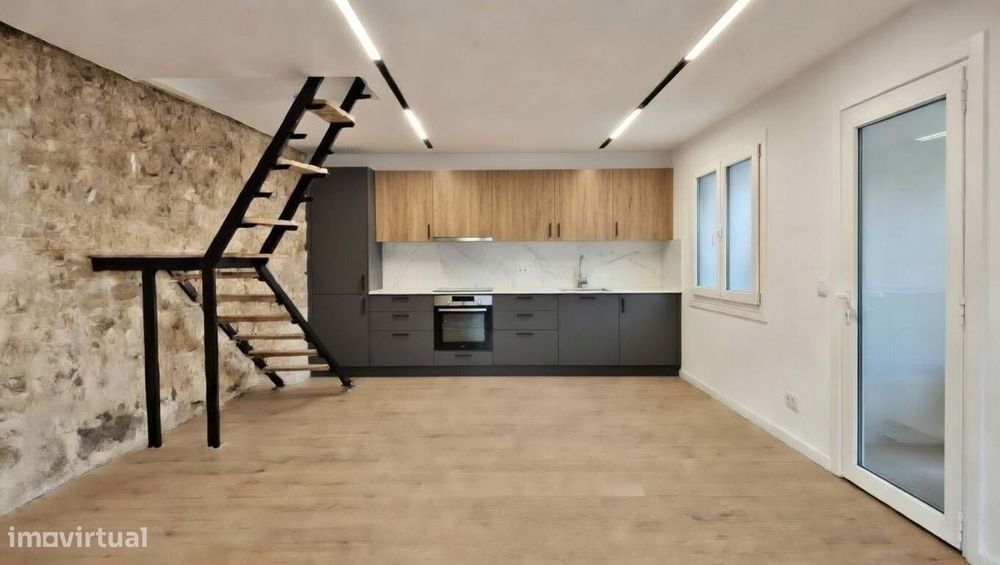 Moradia Em Fase de Construção T1+2 Rústica + Contemporânea | Trofa