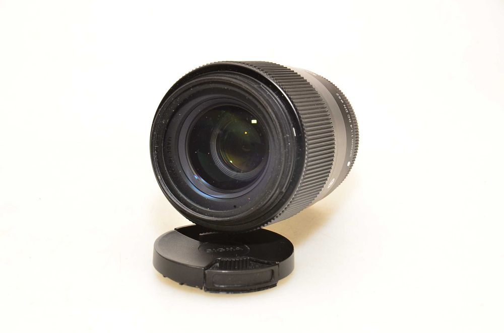 SIGMA 30 mm F/1.4 DC DN canon EF-M