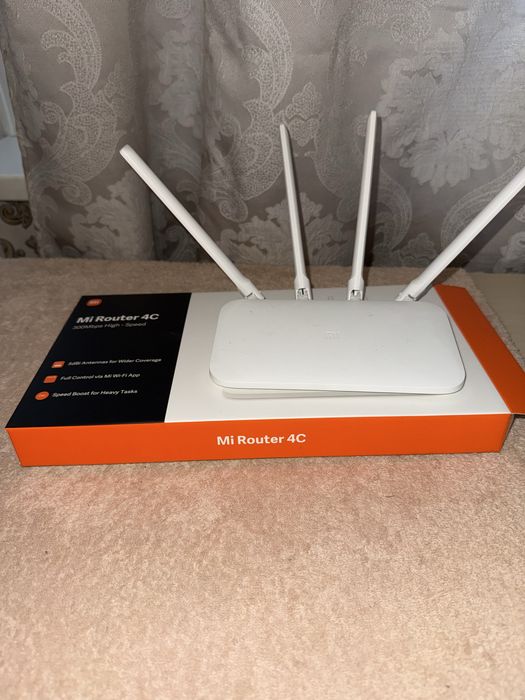 Продам Wi-Fi роутер  Xiaomi Mi router 4C