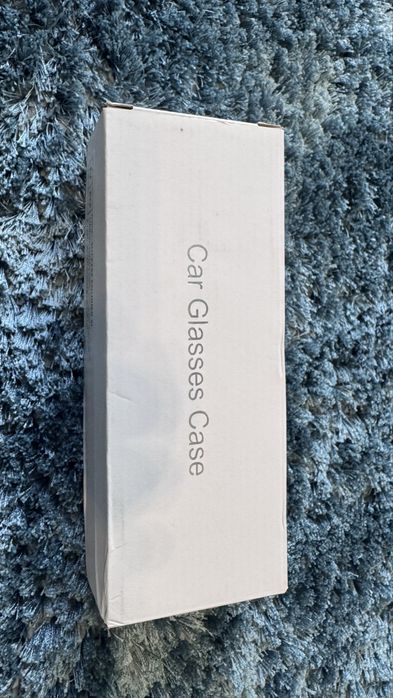 Кейс для окулярів в Авто