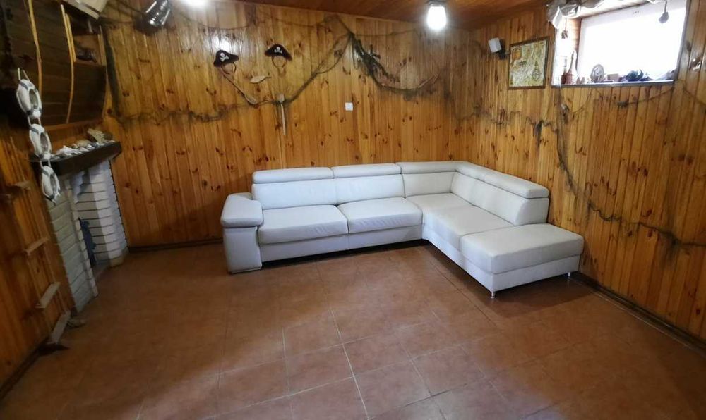 Продаж 2 поверхового Будинку. Власниця.