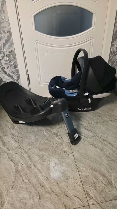 Автокрісло Cybex Aton M  + База Cybex Base M