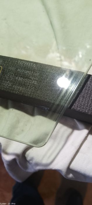 Стекло водительское ,Тойота Камри 70