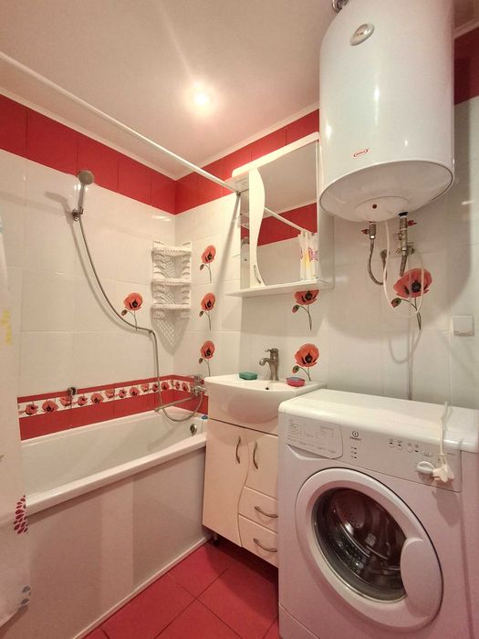 Продаж 3 кім. кв. вул.Бакинська,37. Газ, метро Дорогожичі