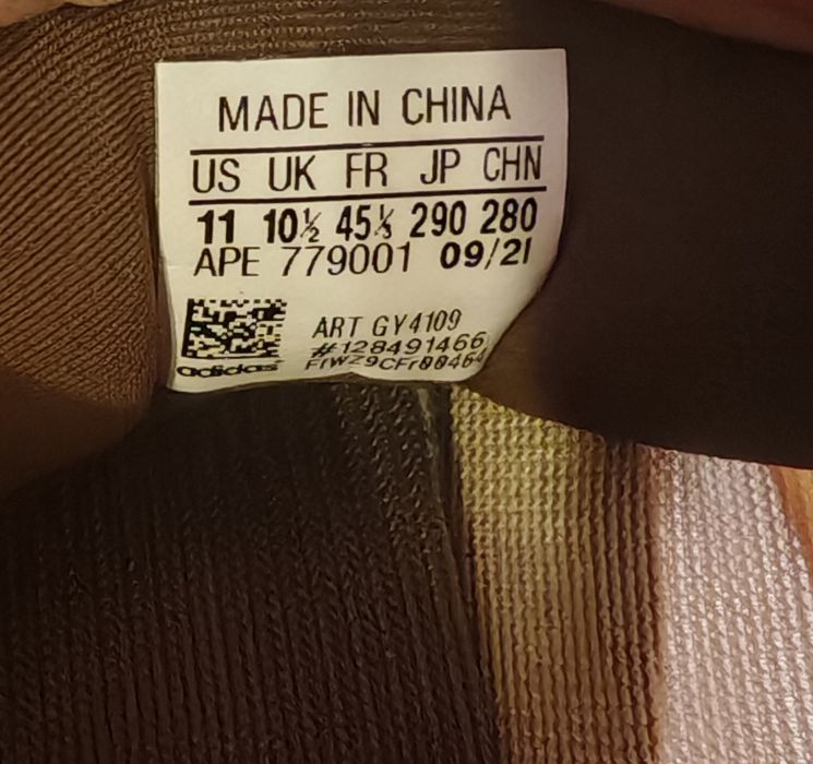 Buty Yezzy 700 V3  Copper Fade  Adidas