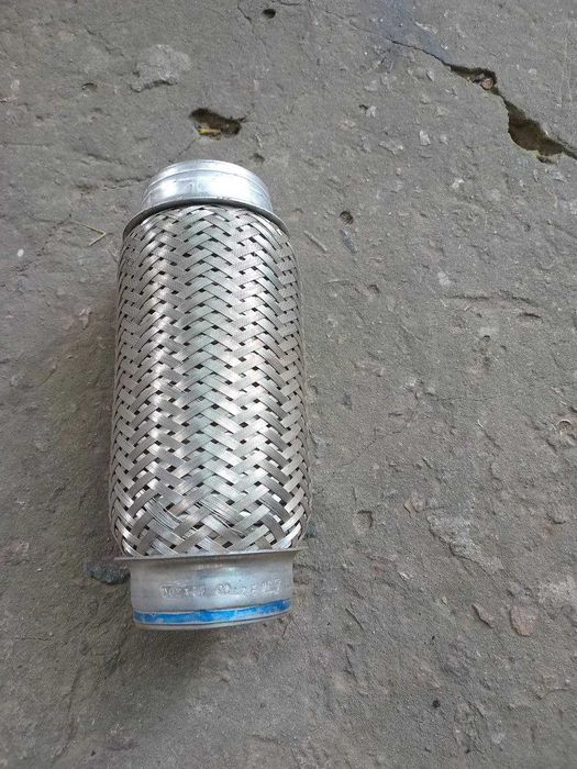 Гофра вихлопа.         .