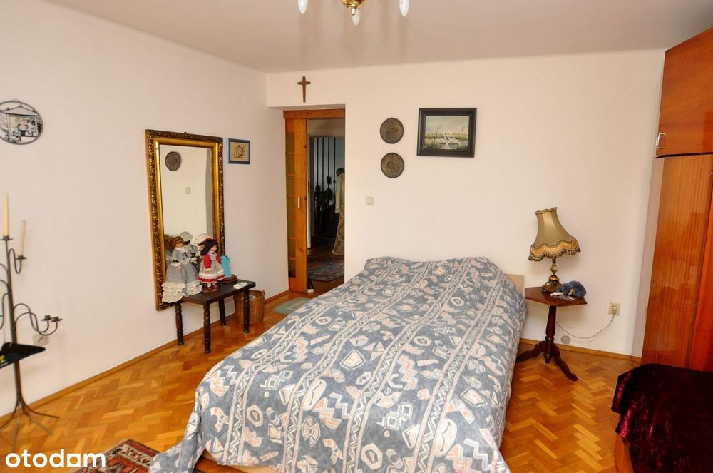 Atrakcyjny dom w Katowicach na Ptasim osiedlu - Brynów