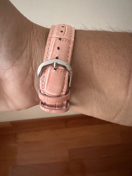 Vnedo relogio Hello Kitty original com cristais Swarovski