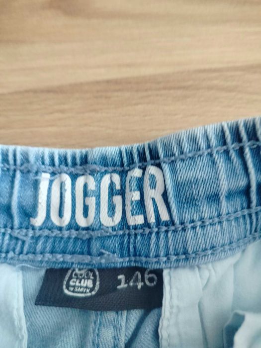 Spodnie jeansy na 146 cm