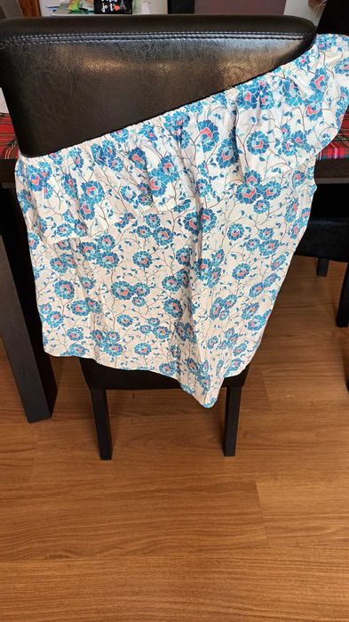 Blusa assimétrica da Mango