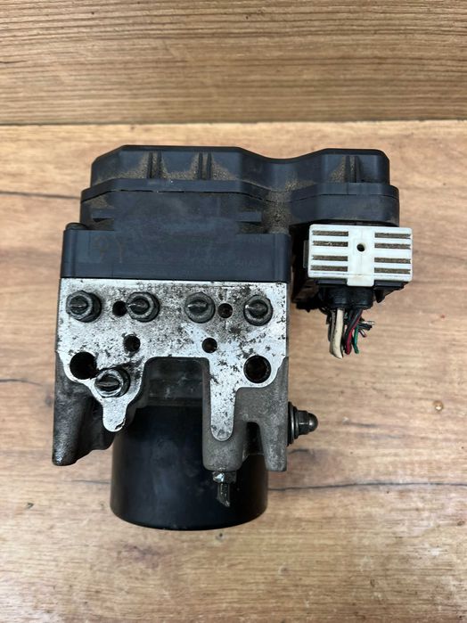 Pompa abs Lexus IS220 06r