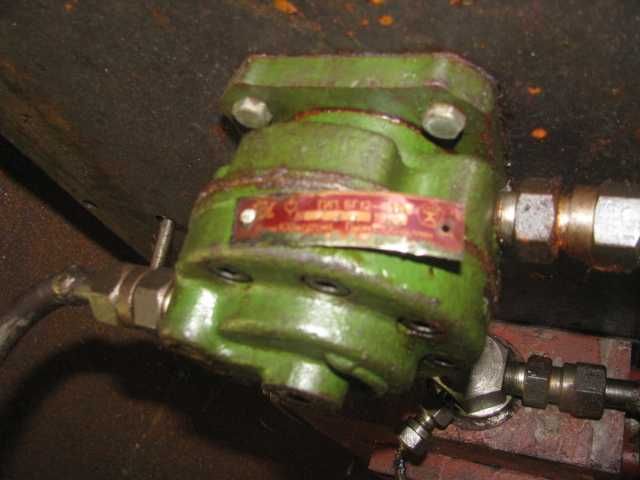 Агрегат насосний Г-12 з гідророзподільником.