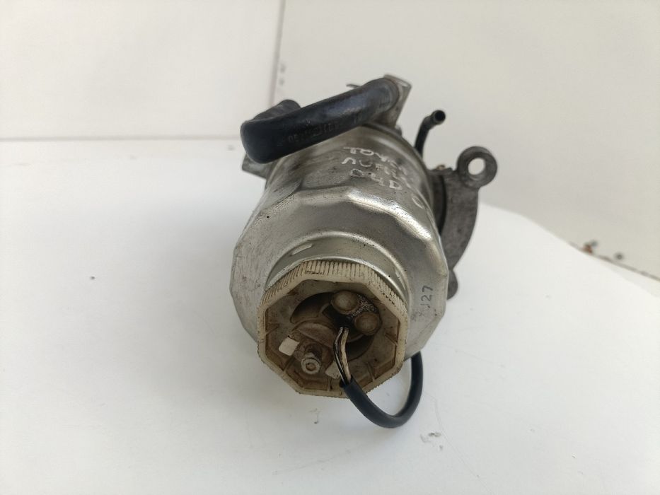 Corpo filtro gasóleo TOYOTA Auris Hatchback (_E15_)