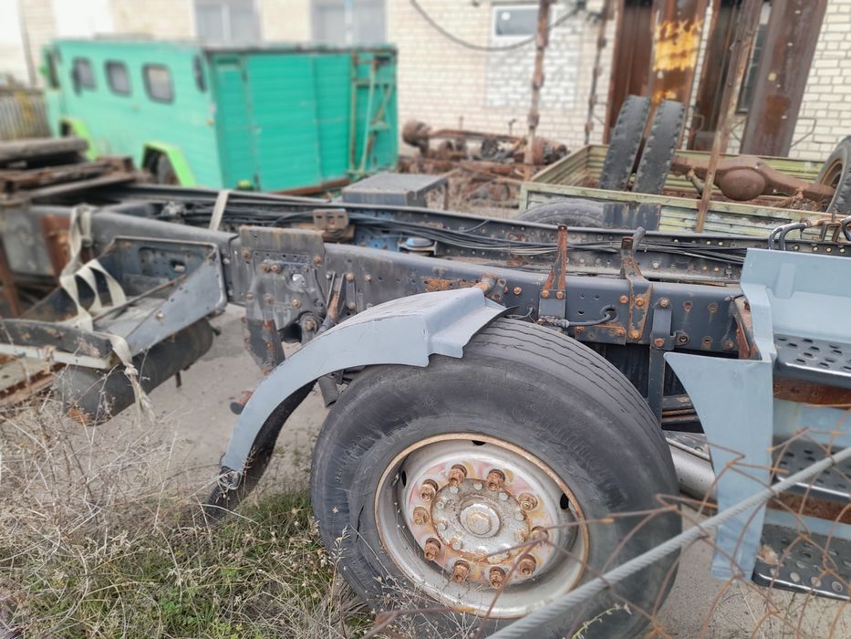 Man 19.403. Рама , задній міст, передня балка, сідло.