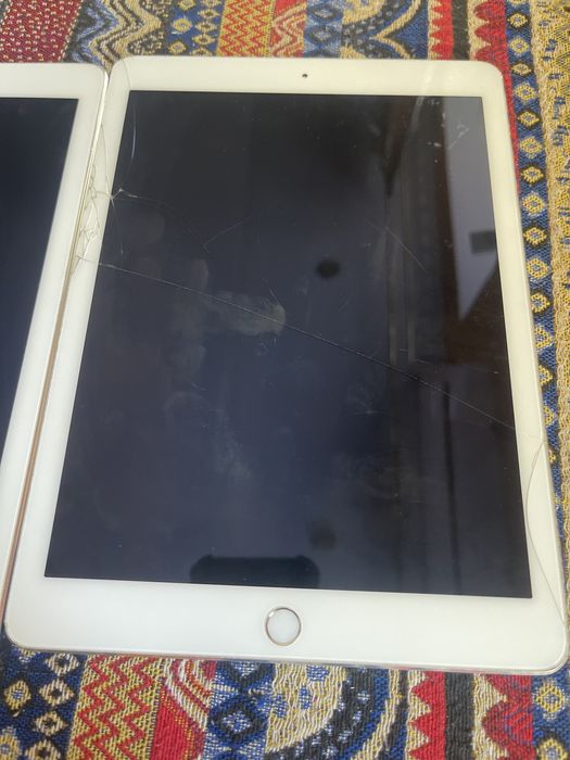 iPad A1566 с Европы