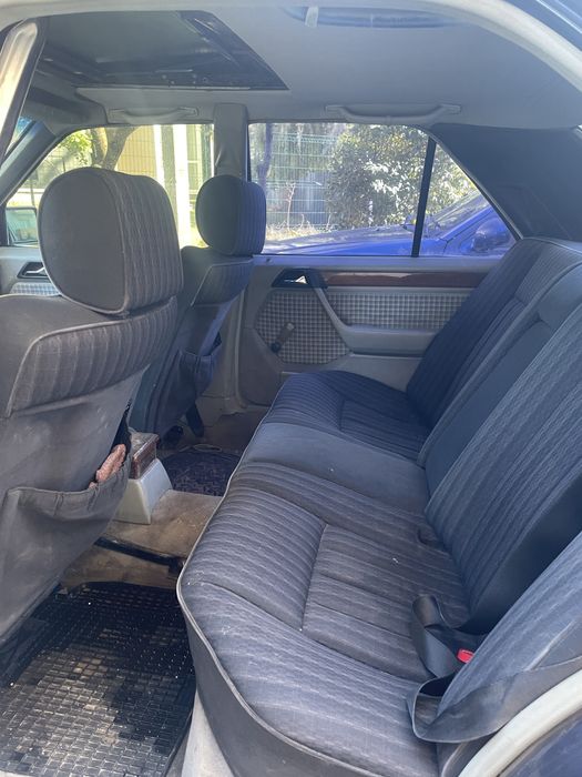Mercedes-Benz W124 2.0