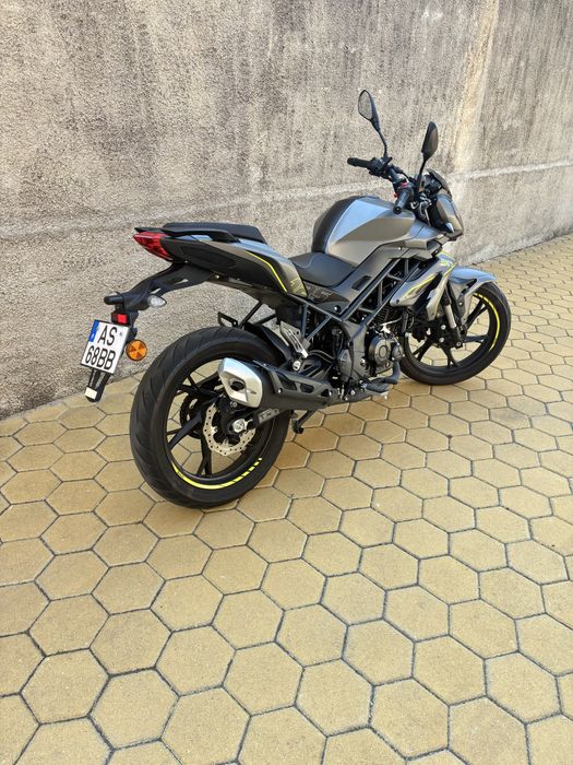 Benelli BN 125 (A1)