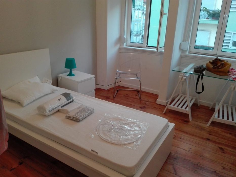 Quarto - Pr Chile - só estudantes - entrada imediata