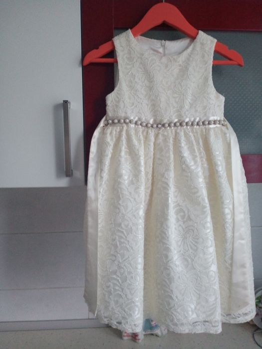 Плаття для дівчинки святково
