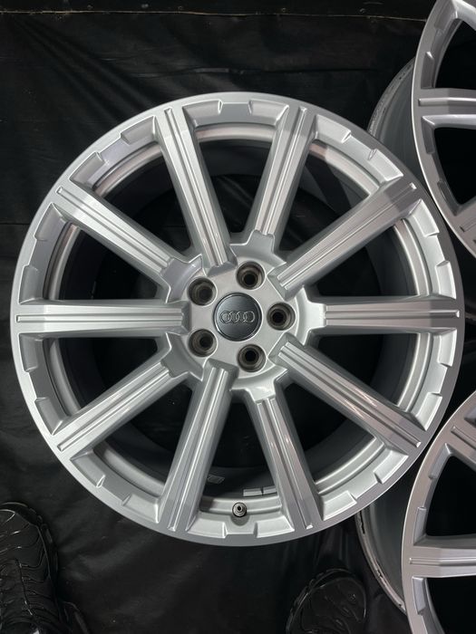 Диски R20 5x112 Et33 9J. Audi Q7 Q5 Q3 A8 A7 A6 E-tron VW Touareg
