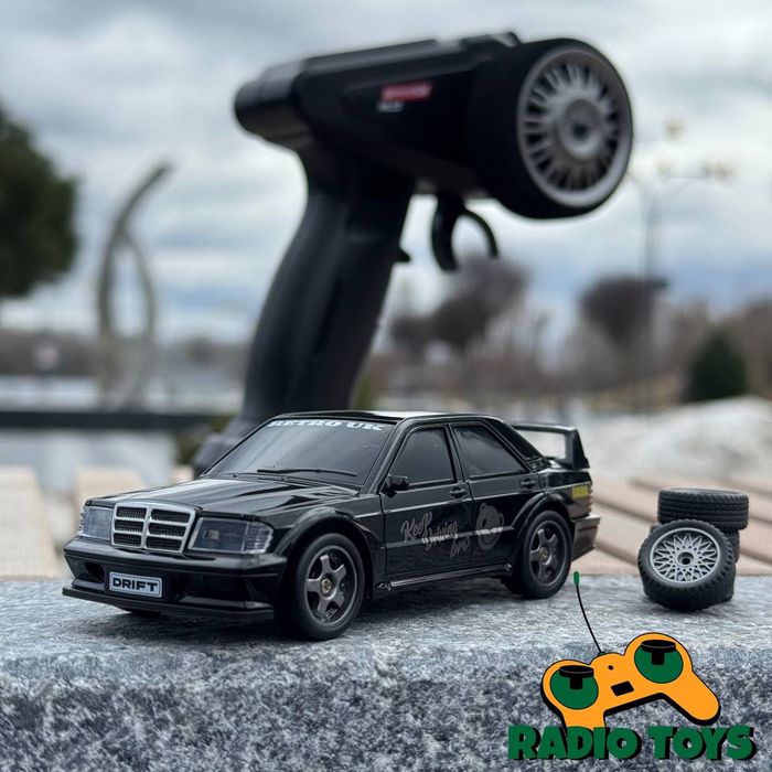 Дрифт машинка Mercedes W201 Mini Drif Черная на радиоуправлении 1:43