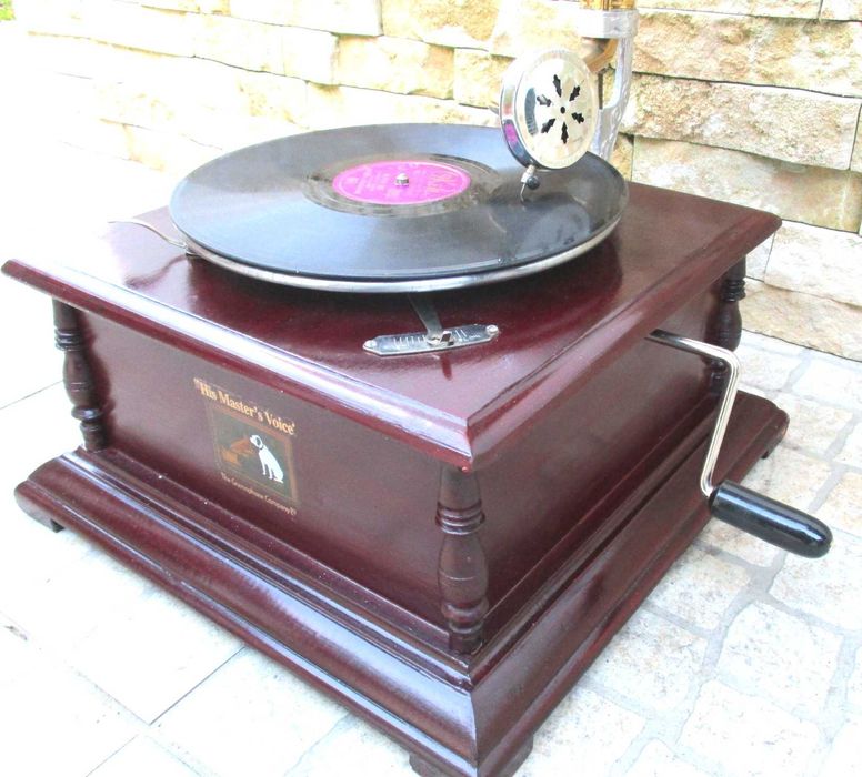 Gramofone, Grafonola His Master Voice – Bom estado