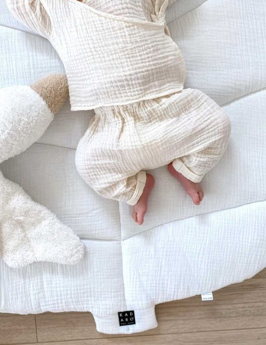 Muślinowa mata w kształcie liścia - off white