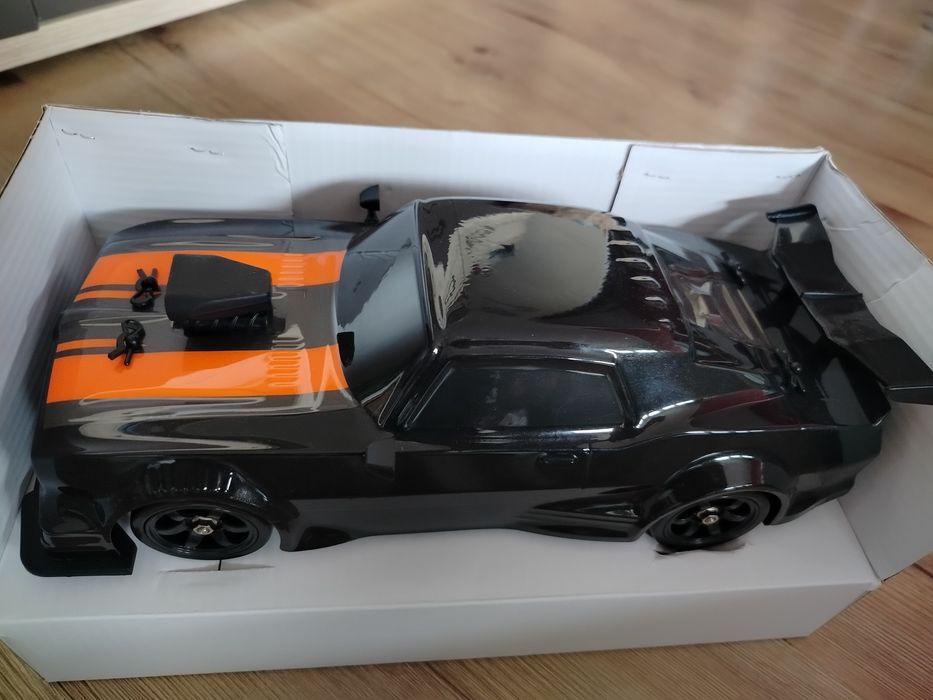 Auto na sterowanie nowe