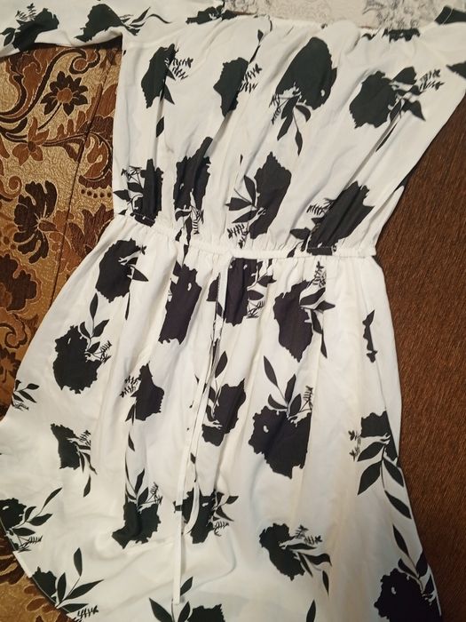 Біле плаття з чорними квітами(Легке літнє) S/M